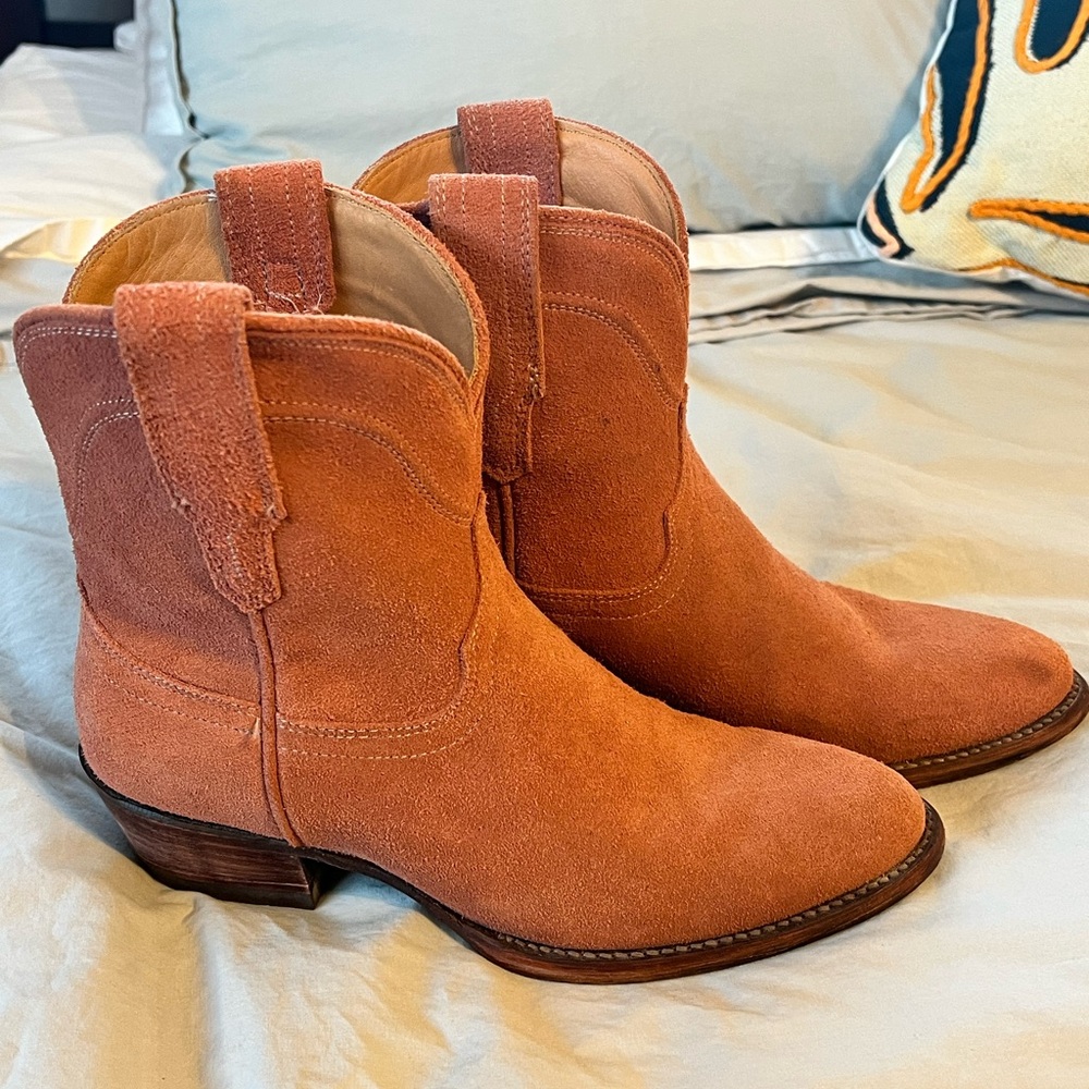🌵Tecovas “The Lucy” Suede Ankle Boots – Desert Rose🌵 - Picture 4 of 8